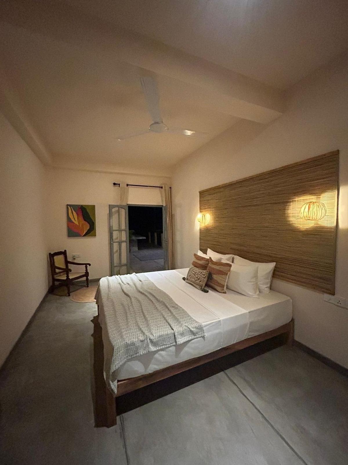 Gitano Surf Ahangama Beachfront 외부 사진