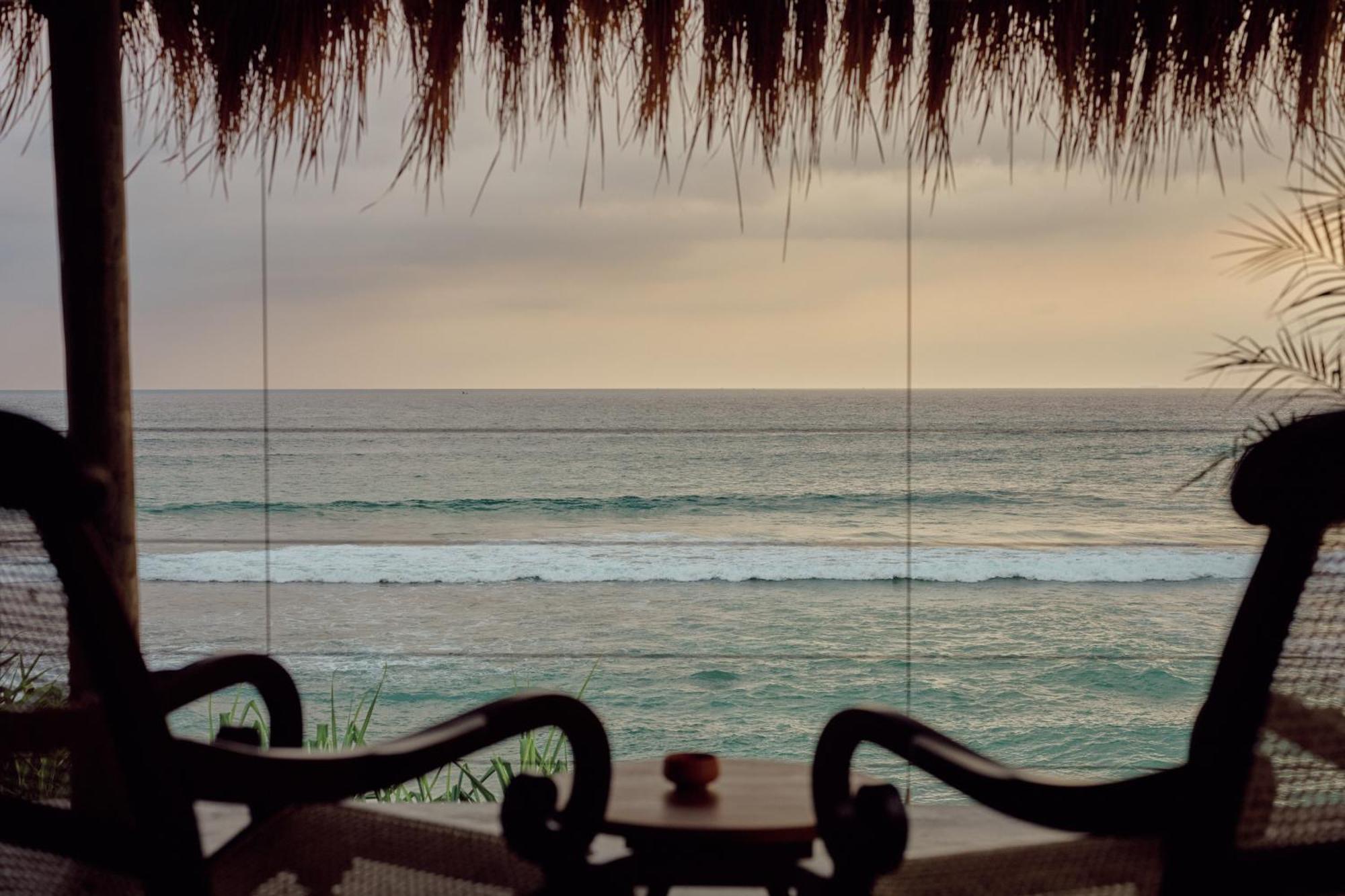 Gitano Surf Ahangama Beachfront 외부 사진