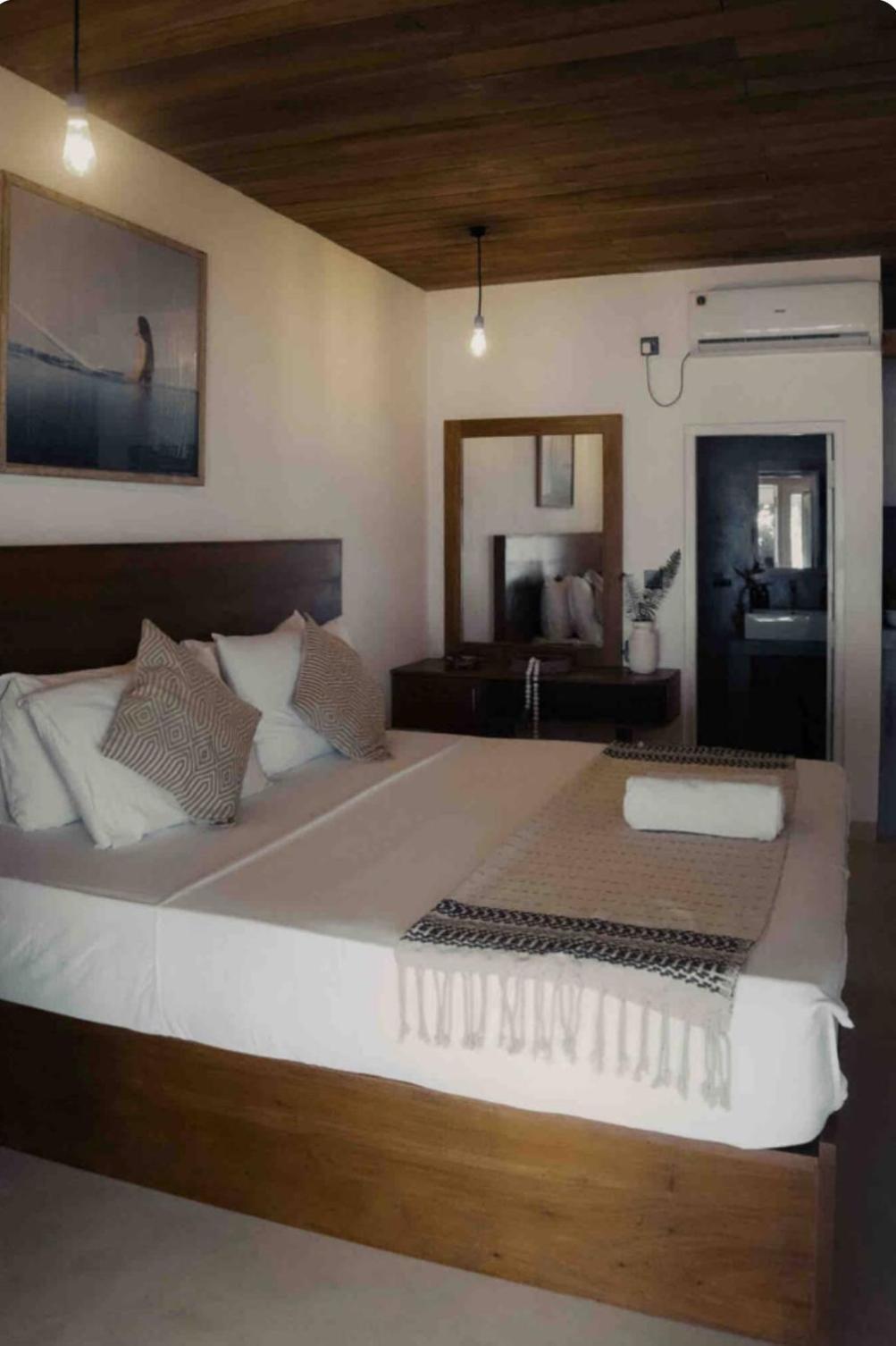Gitano Surf Ahangama Beachfront 외부 사진